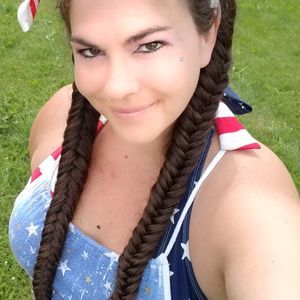 Meet your Posher, Dani